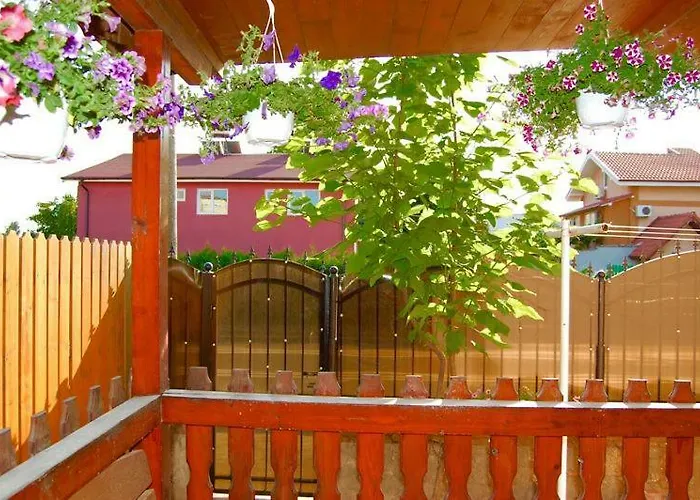 Casa Cu Castan Gazde/Camere de închiriat