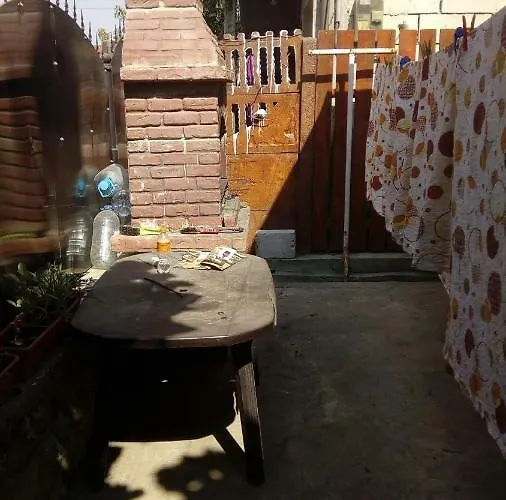 Gazde/Camere de închiriat Casa Cu Castan